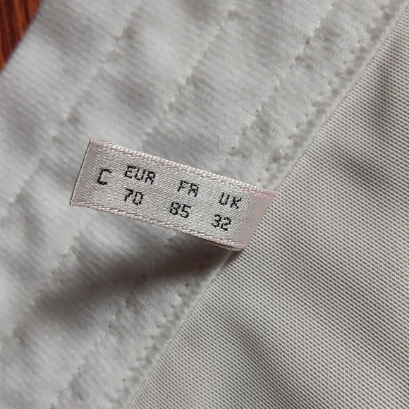 Corset - Picture 9 of 11